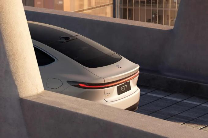 Nio Et7 4 Pintu dan 5 Kursi Mobil Energi Baru 3