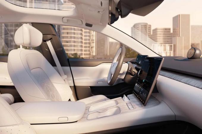 Nio Et7 4 Pintu dan 5 Kursi Mobil Energi Baru 4