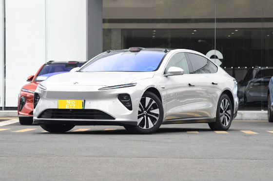 Nio Et7 4 Pintu dan 5 Kursi Mobil Energi Baru